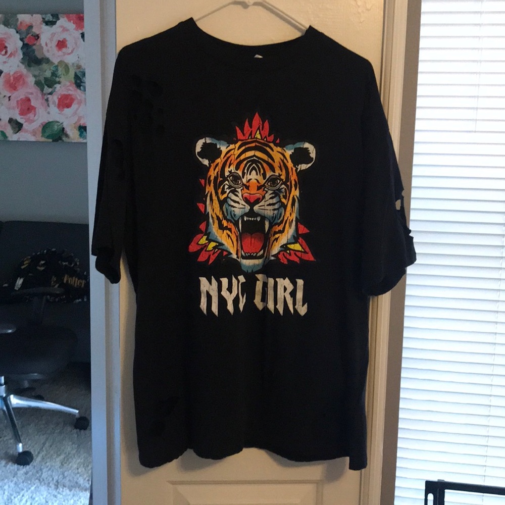 Black tiger shirt